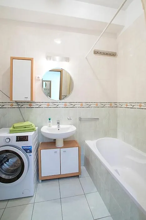 Central Belvedere Apartman Budapest 0*,  Hungary